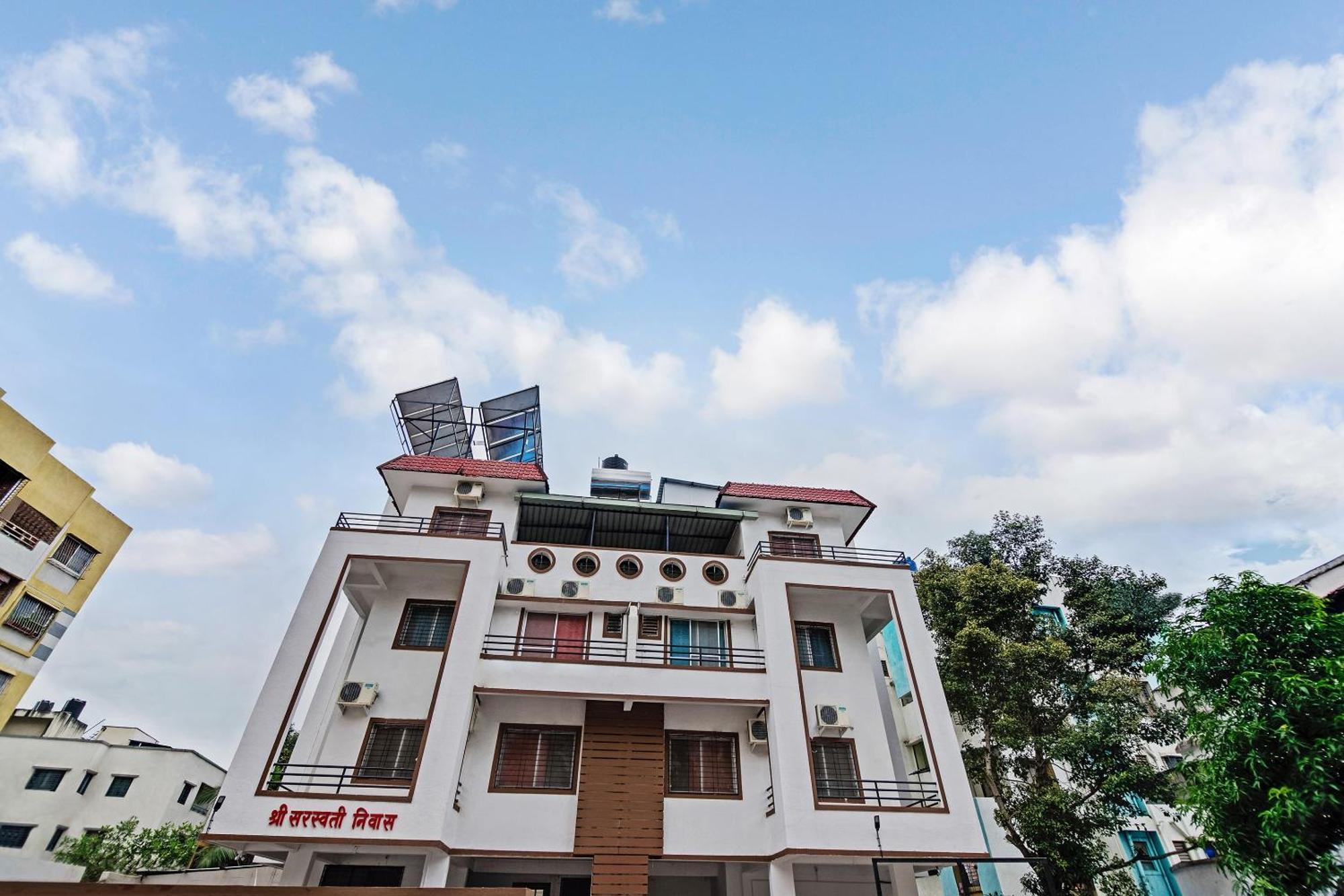 Super Hotel O Saraswati Niwas Vadgaon Budruk ปูเน่ ภายนอก รูปภาพ