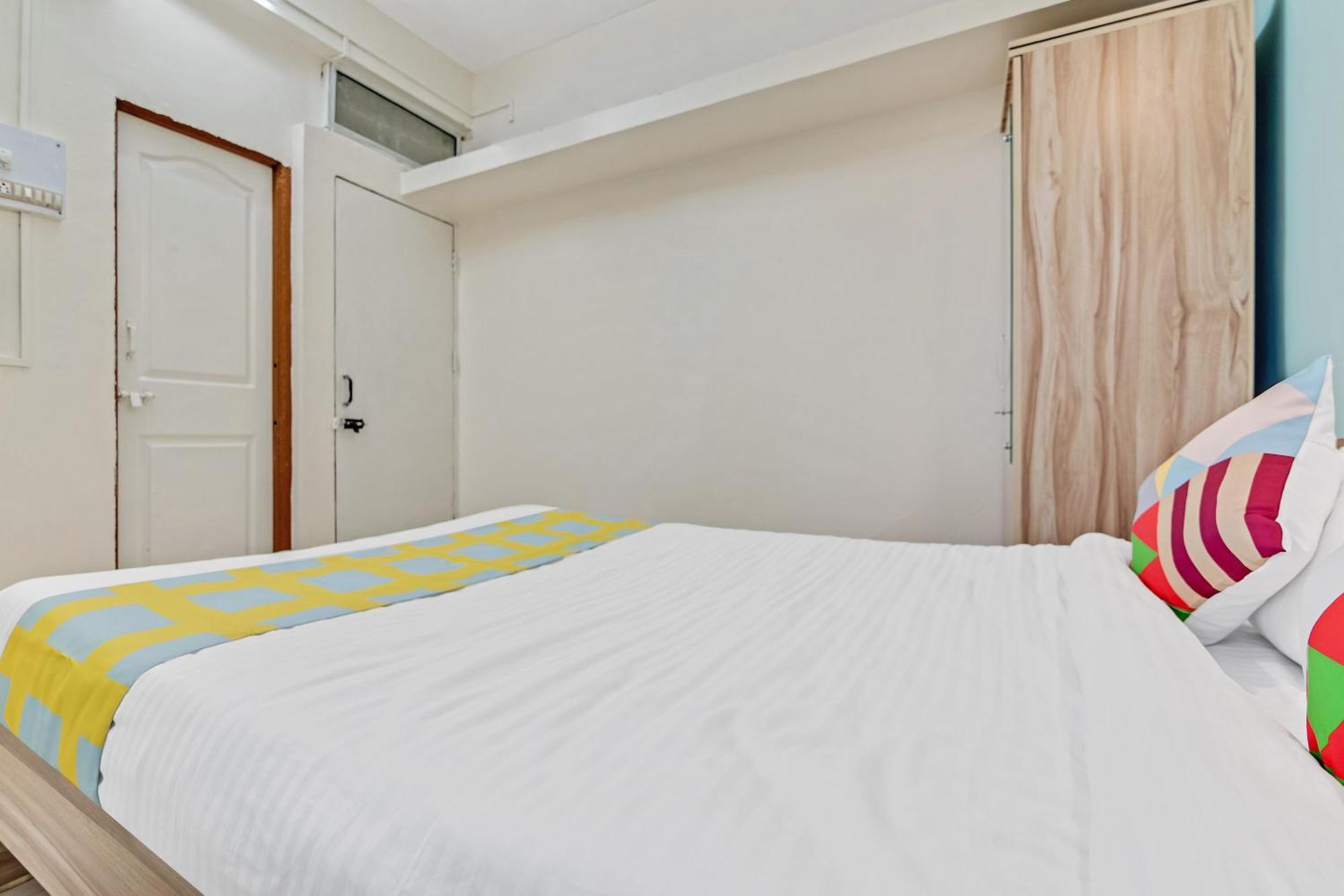 Super Hotel O Saraswati Niwas Vadgaon Budruk ปูเน่ ภายนอก รูปภาพ
