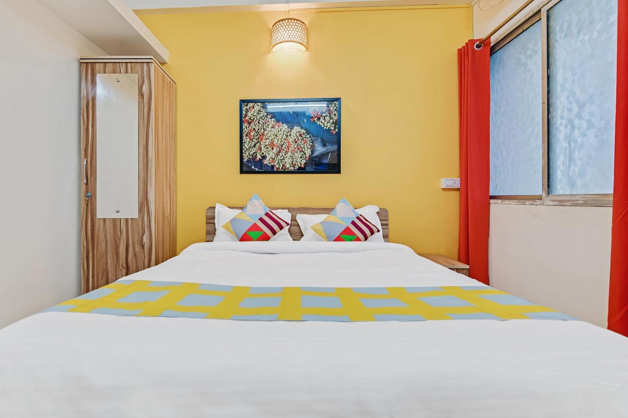 Super Hotel O Saraswati Niwas Vadgaon Budruk ปูเน่ ภายนอก รูปภาพ